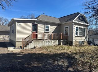 N1224 Clover ROAD, Genoa City, WI 53128