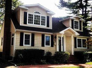 15 Willets Rd, Glen Cove, NY 11542