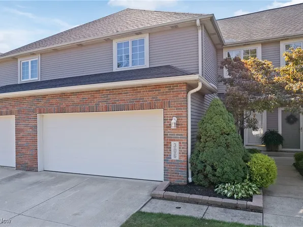 306 Buttermere Ln, Amherst, OH 44001