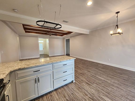 3rd image of 3808 Bettys Pl