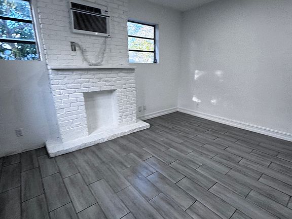 3rd image of 841 NW 116th Ter #1