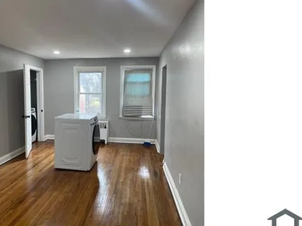 4526 Fairfax Rd, Baltimore, MD 21216