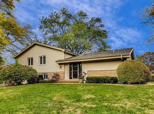 1801 Heather Ct, Northbrook, IL