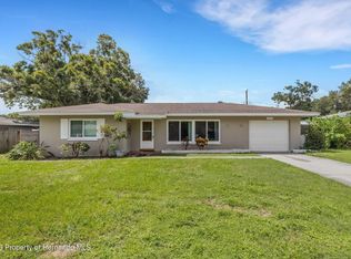 1615 Pinewood Dr, Clearwater, FL 33756
