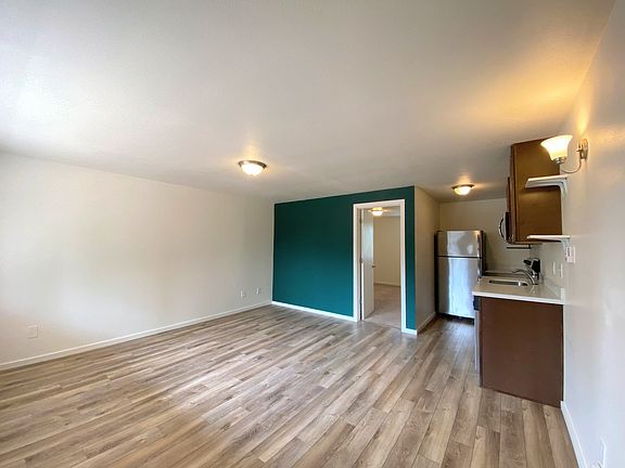 5th image of 3015 N Highland St #206