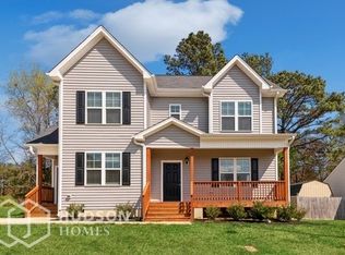 1001 Laurel Leaf Rd, Zebulon, NC 27597