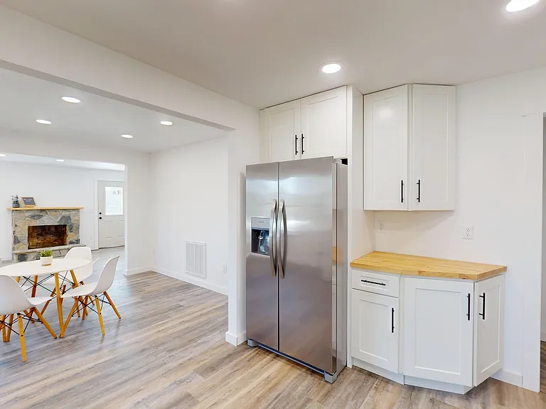 245 Carolina Ave — Photo 4