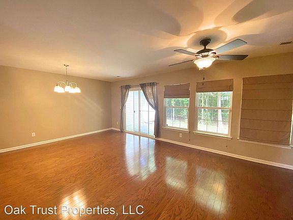 4th image of 5150 Trump St Unit 1403