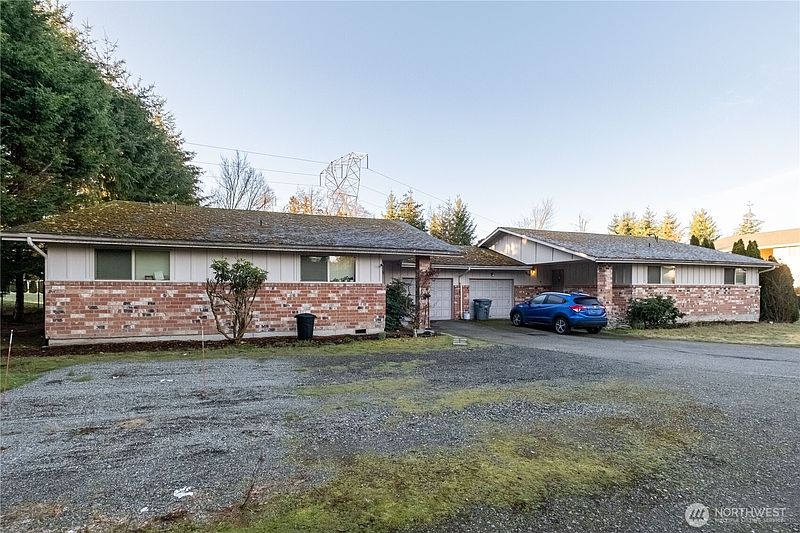3rd image of 11211 126th Avenue Ct E