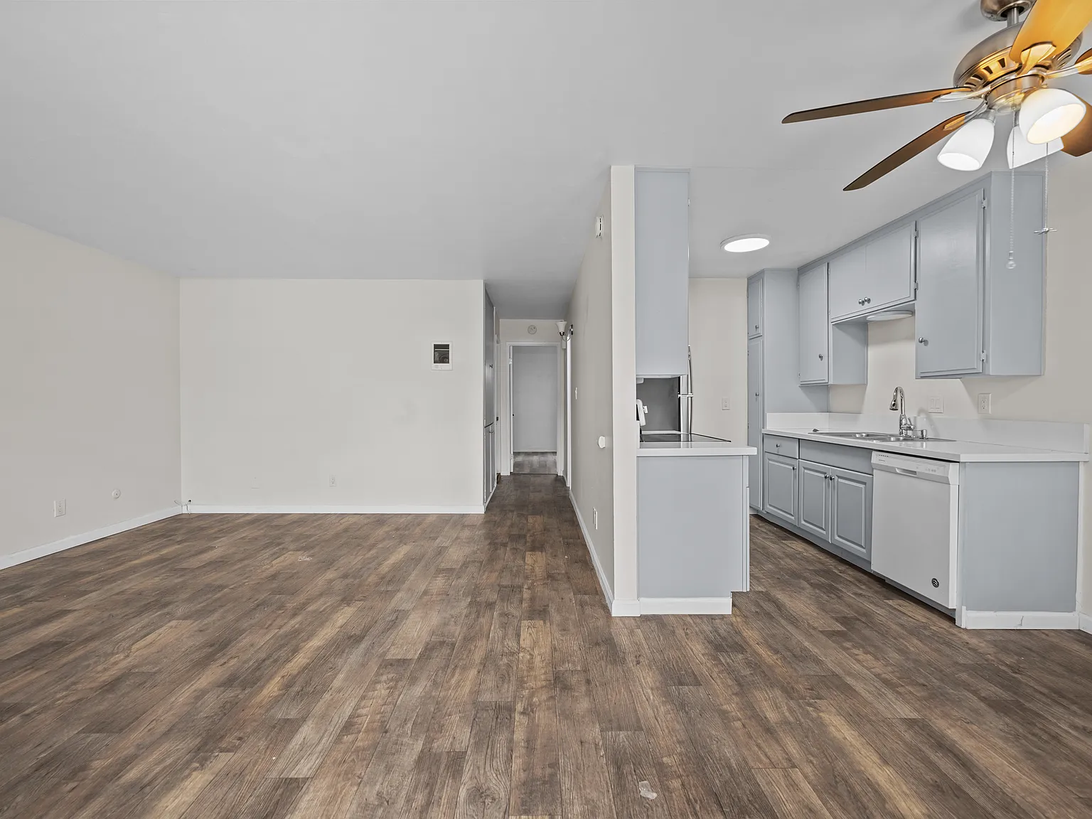 2 bed, 795 sqft, $2,095 — Photo 3