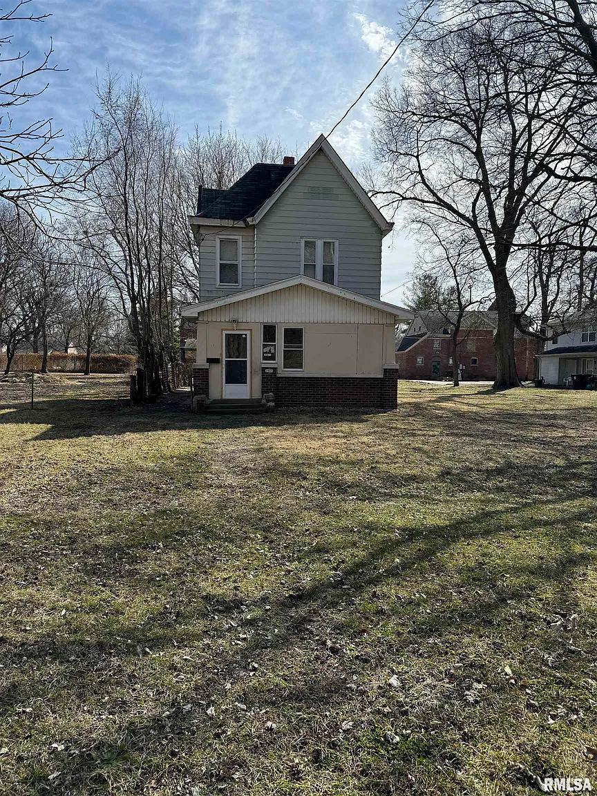 1008 NE Glendale Ave photo 1