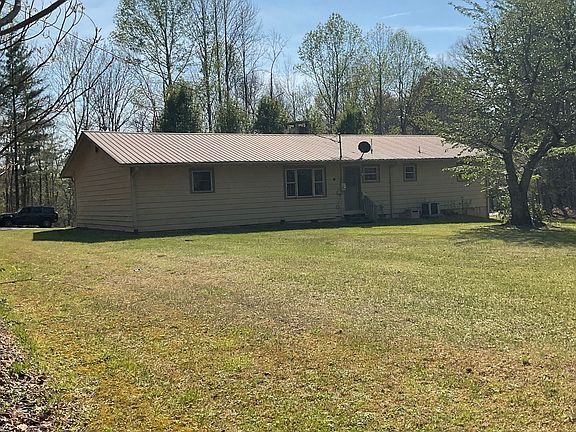 4th image of 445 Glade Rd