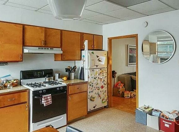 4th image of 340 Leonard St #3