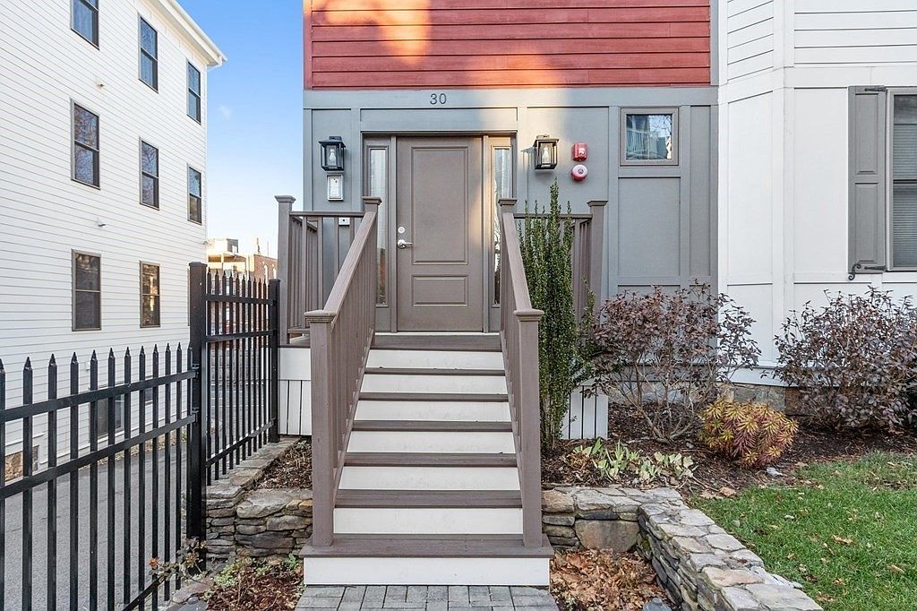 30 Iffley Rd 1, Jamaica Plain, MA 02130 Zillow