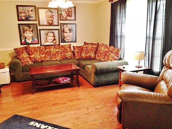 3rd image of 4124 Tara Ln
