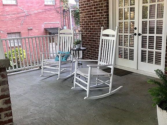 3rd image of 1027 Madison St