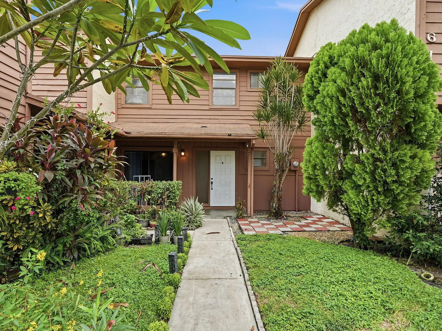 6180 B — Photo 3