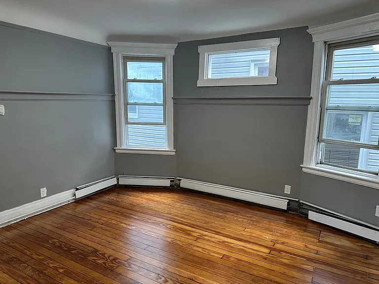 250 Halsted St #2 — Photo 3