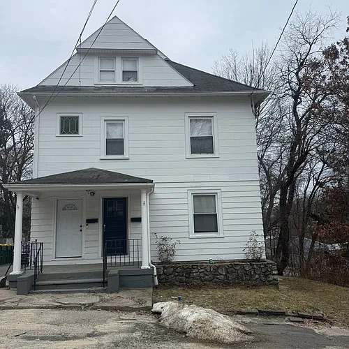 12 Harvard St Photo 1