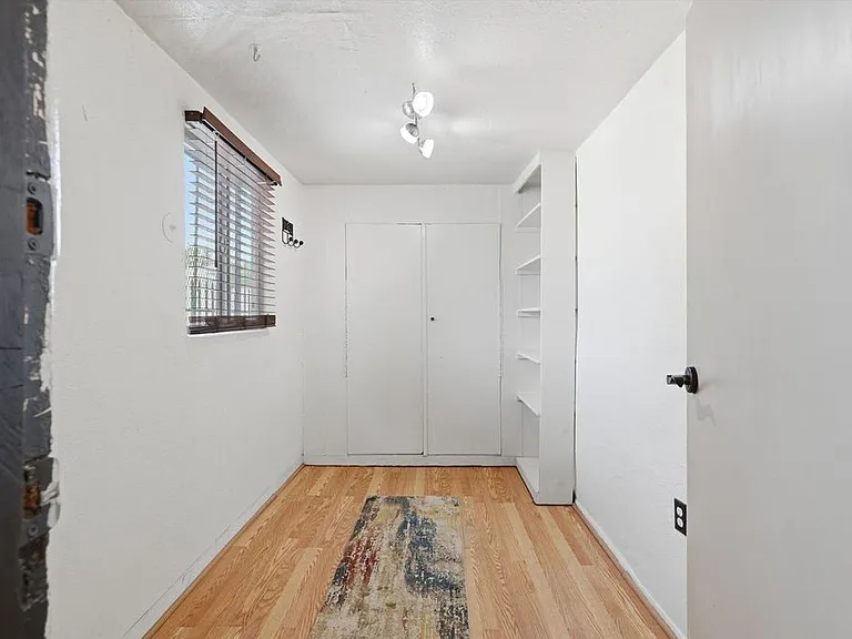 1506 Edith Boulevard Ne Casita #1 — Photo 18