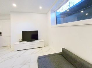 1611 Angelo Ave, Pt Coquitlam, BC V3B1C8