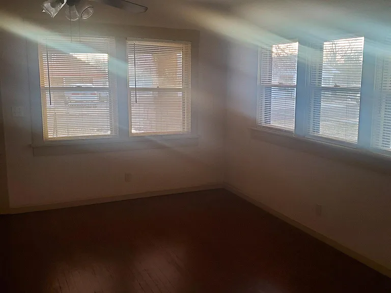 704 S Kentucky St — Photo 4