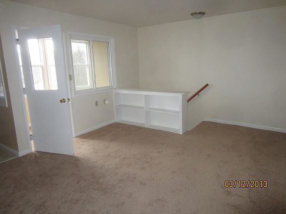 LR - Access to Porch