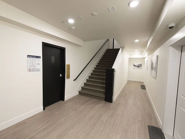 ONE18 West Street Residential — Photo 18