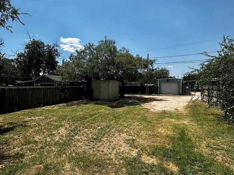 309 N Howard St — Photo 9