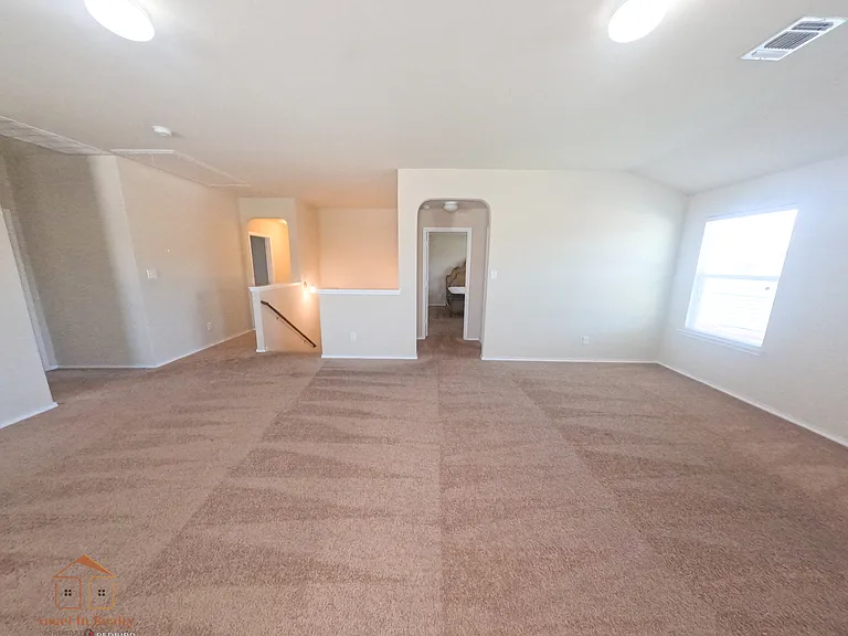 6915 Quantum Loop — Photo 16