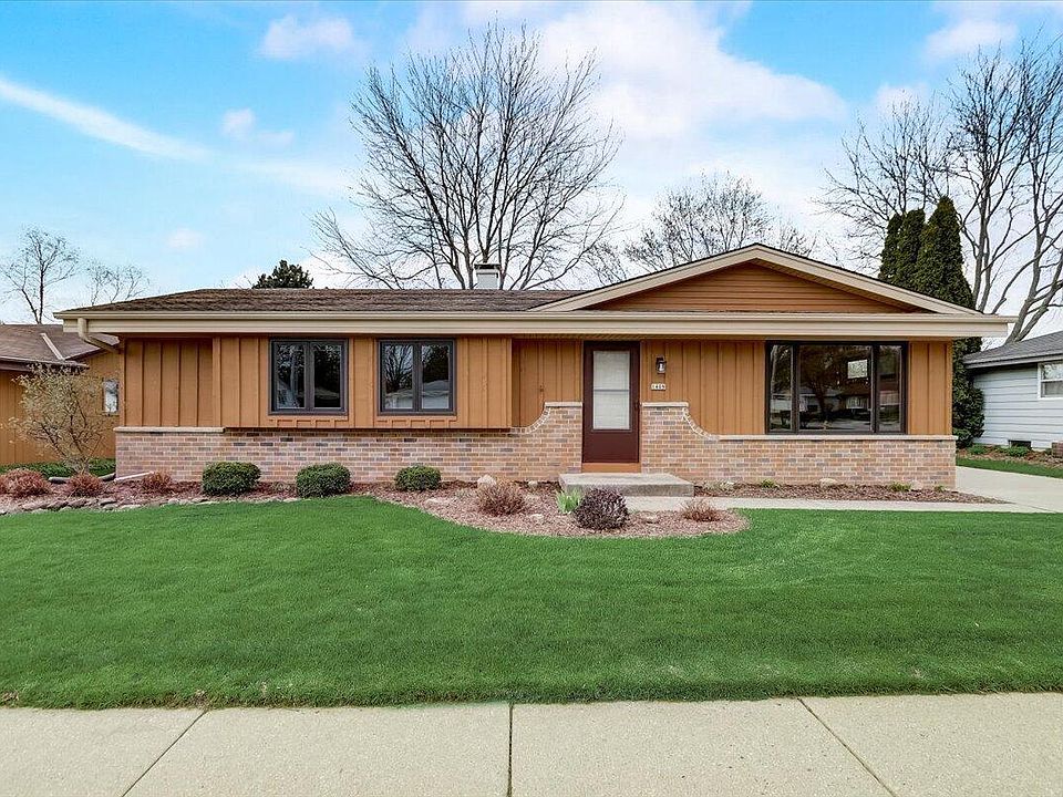 1409 Madison St, Waukesha, WI 53188 Zillow