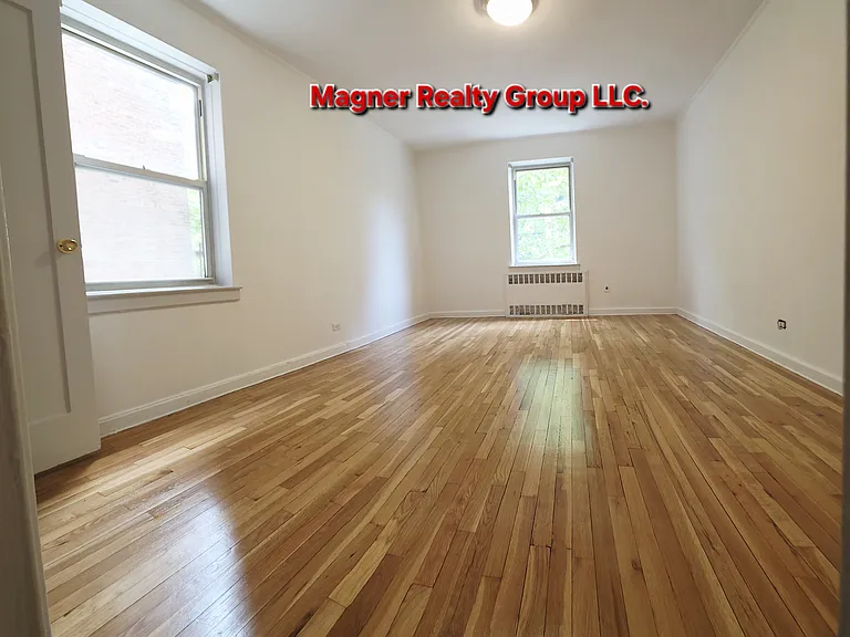 60 Oliver St #3 — Photo 1
