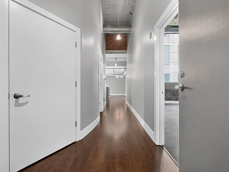 4100 Forest Park Ave #525 — Photo 6