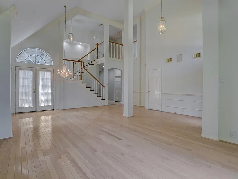 14019 Lake Trail Dr — Photo 1