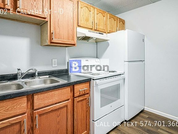 4th image of 202 E Calvert St APT D