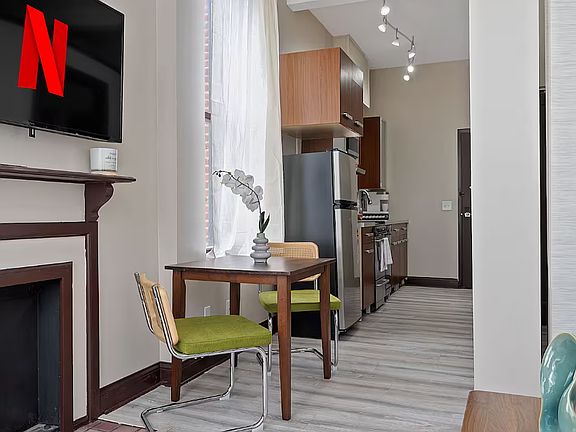 5th image of 12 W Poplar Ave APT 309