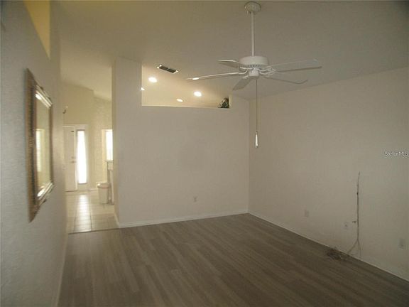 5th image of 145 Crooked Pine Rd