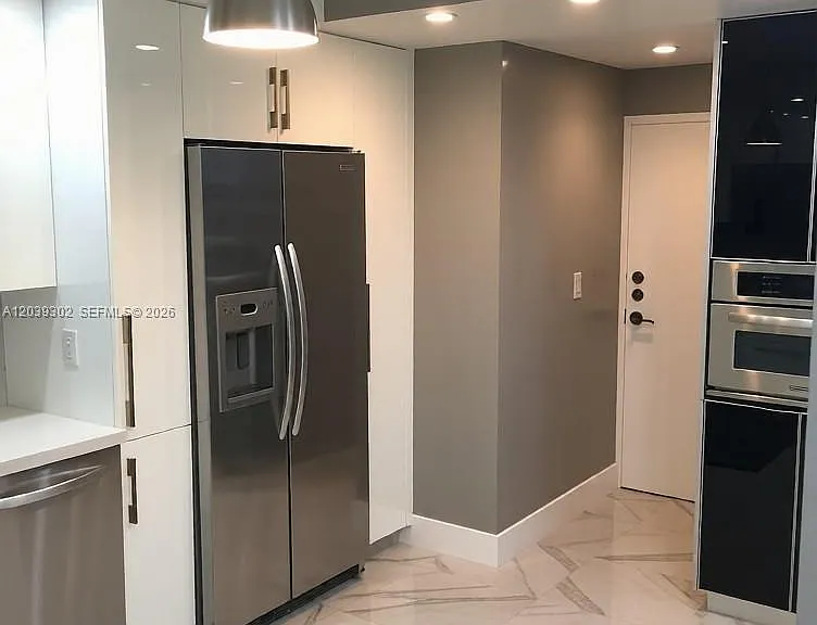 10180 W Bay Harbor Dr #0 — Photo 10