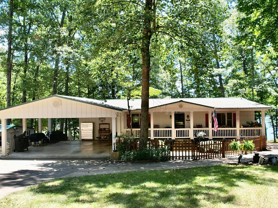 1st image of 307 Chateau Dr