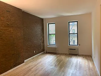 Rented by Salon Realty Corp