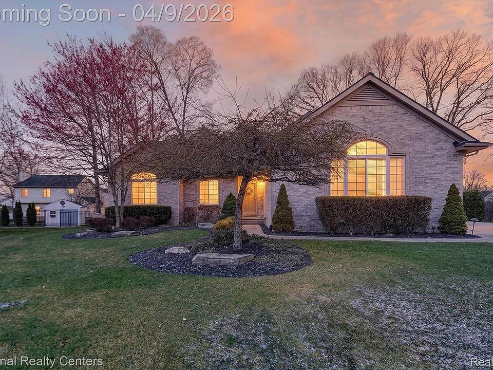 1st image of 38373 Clinton Ct