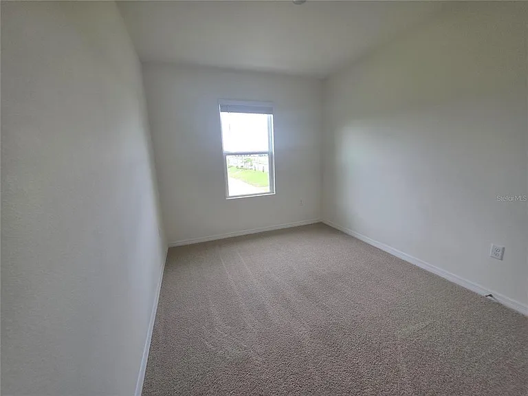 1215 Draintree St — Photo 8