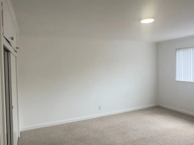 565 Chestnut St. — Photo 13