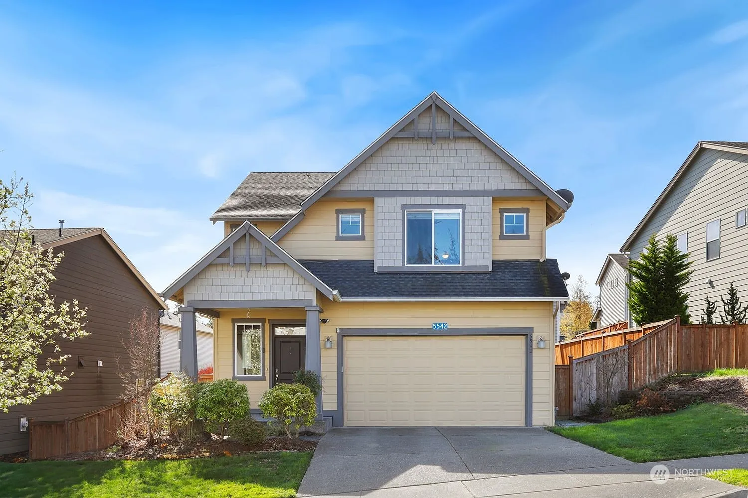 5542 Buckhorn Way photo 1