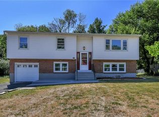 111 Vails Gate Heights Dr, New Windsor, NY 12553