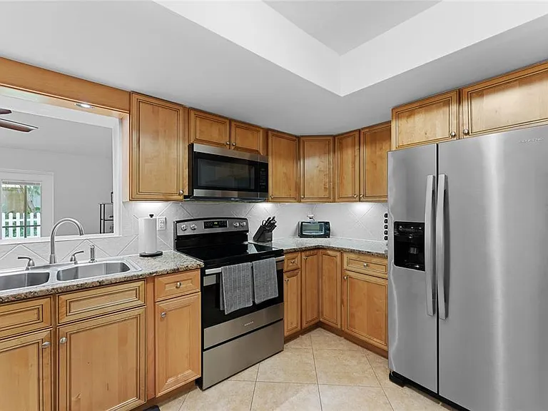 909 Bentwood Ln #1 — Photo 20