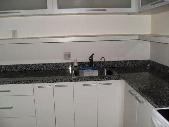 5th image of 20379 W Cntry Clb Dr APT 537