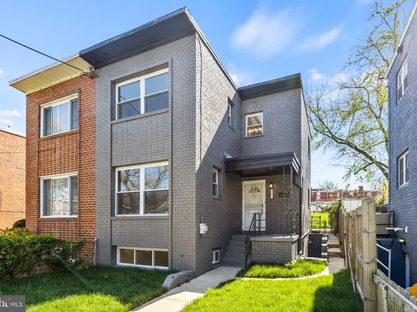 741 Nicholson St NE, Washington, DC 20011