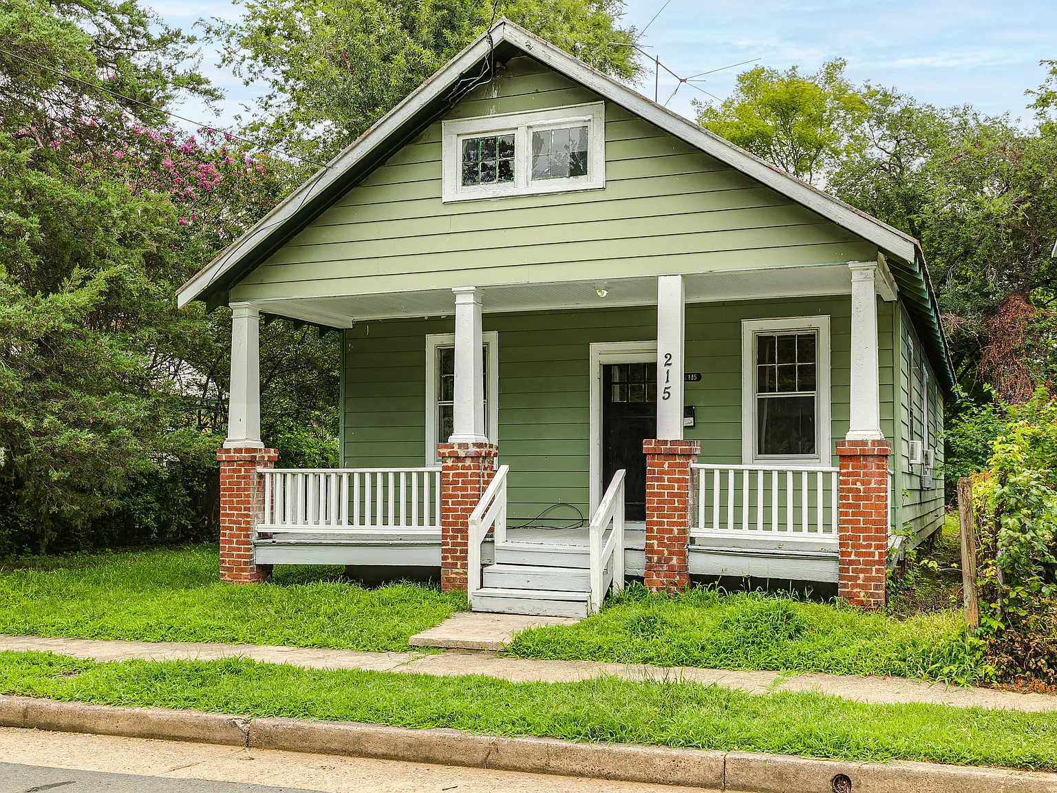 2 bed, 942 sqft, $1,639 — Photo 3