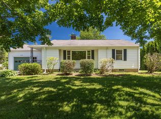 275 Mill Rd, Hampton, NH 03842